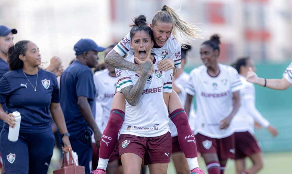 Com gol no fim, Fluminense bate Vitória pelo Brasileirão Feminino